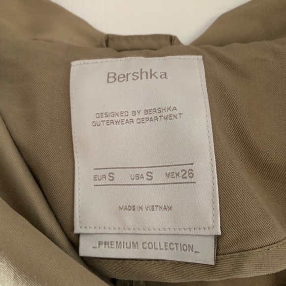 Bershka ladies light jacket size US small - Picture 4 of 8